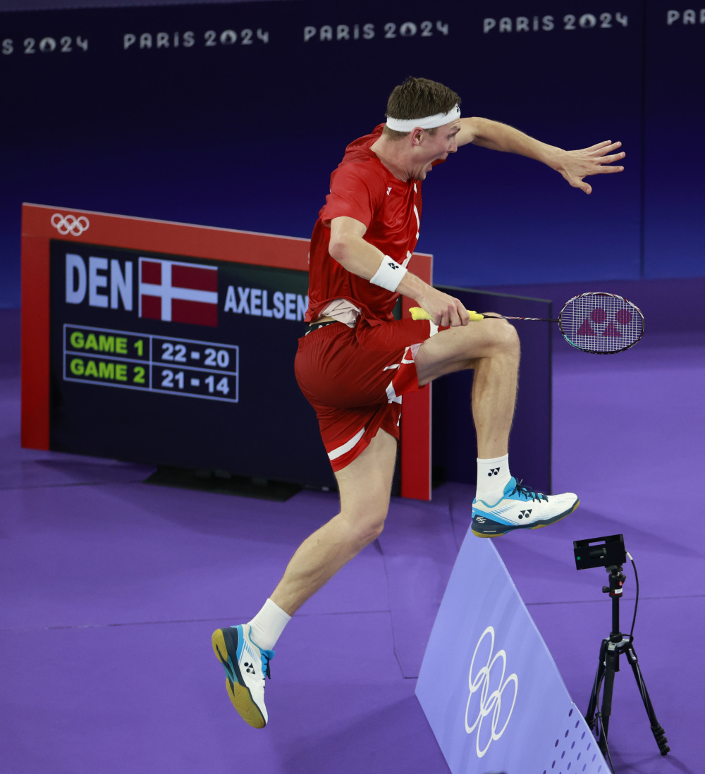 英格兰羽毛球队绝杀日本羽毛球队,安赛龙高光表现 英格兰羽毛球队绝杀日本羽毛球队,安赛龙高光表现