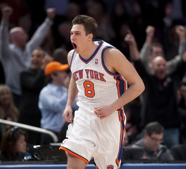 巴西男篮绝地反击雷霆，加里纳利惊艳世界