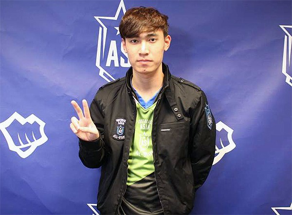 英雄联盟队主教练发声,誓言带队登顶的简单介绍 英雄联盟队主教练发声,誓言带队登顶的简单介绍