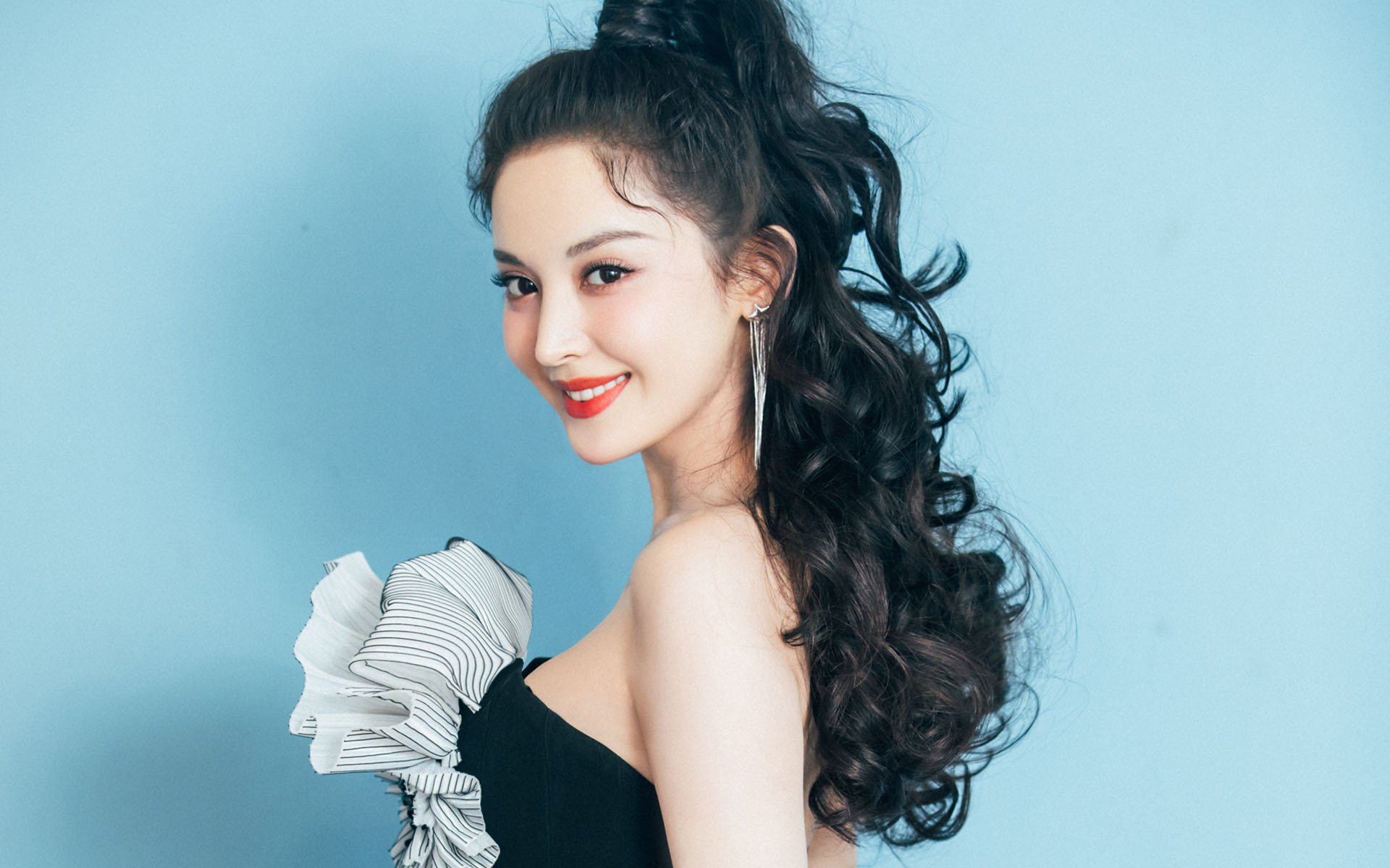 绿茵场上的塞内加尔智慧，楚阿梅尼的杀伤力与群星的压制哲学